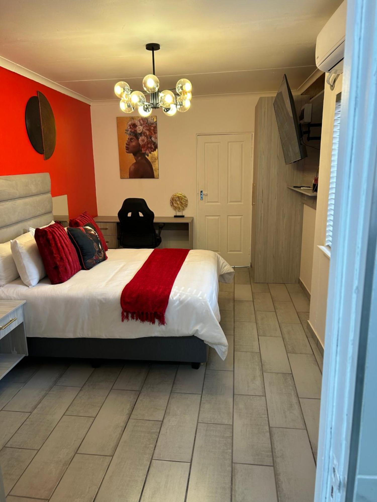 Sibella Guest House Bloemfontein Ngoại thất bức ảnh